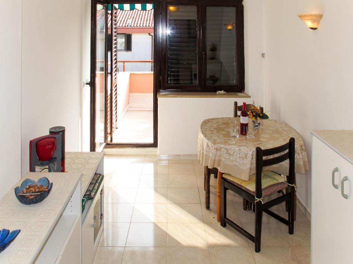 Apartment Dario - Uma155 By Interhome